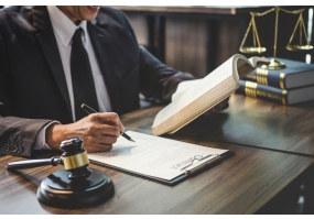 Luật sư tư vấn lập di chúc và thừa kế tại Hóc Môn