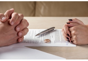 Hồ sơ ly hôn thuận tình gồm những gì?