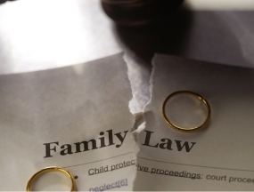 Dịch vụ luật sư ly hôn tại Hóc Môn