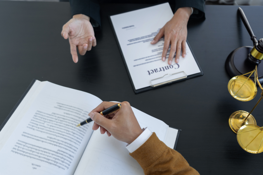 Soạn thảo kiểm tra và tư vấn hợp đồng dân sự tại Hóc Môn