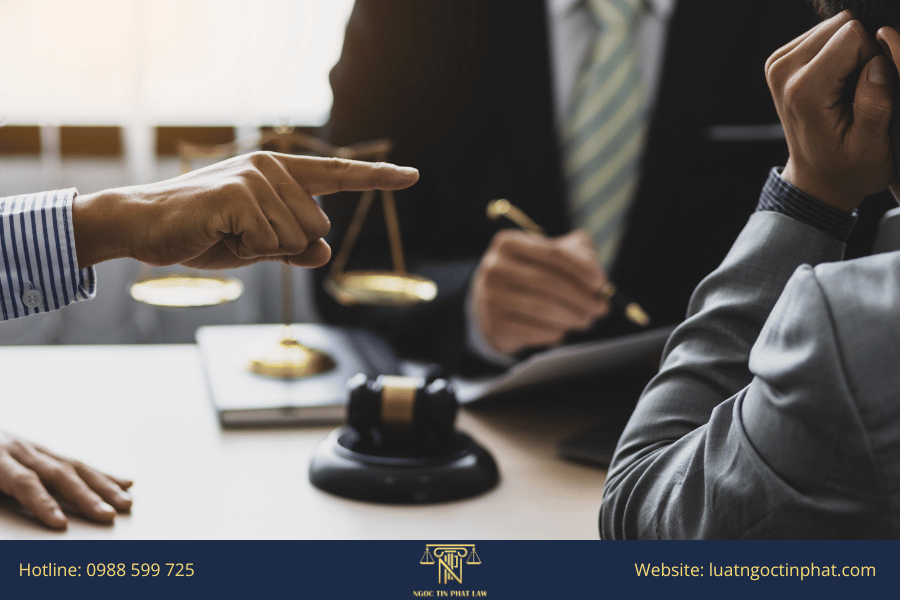 Điều kiện để con ngoài giá thú được hưởng quyền thừa kế