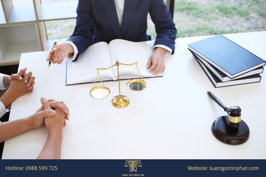 Hết hạn hợp đồng lao động có cần xin nghỉ không?